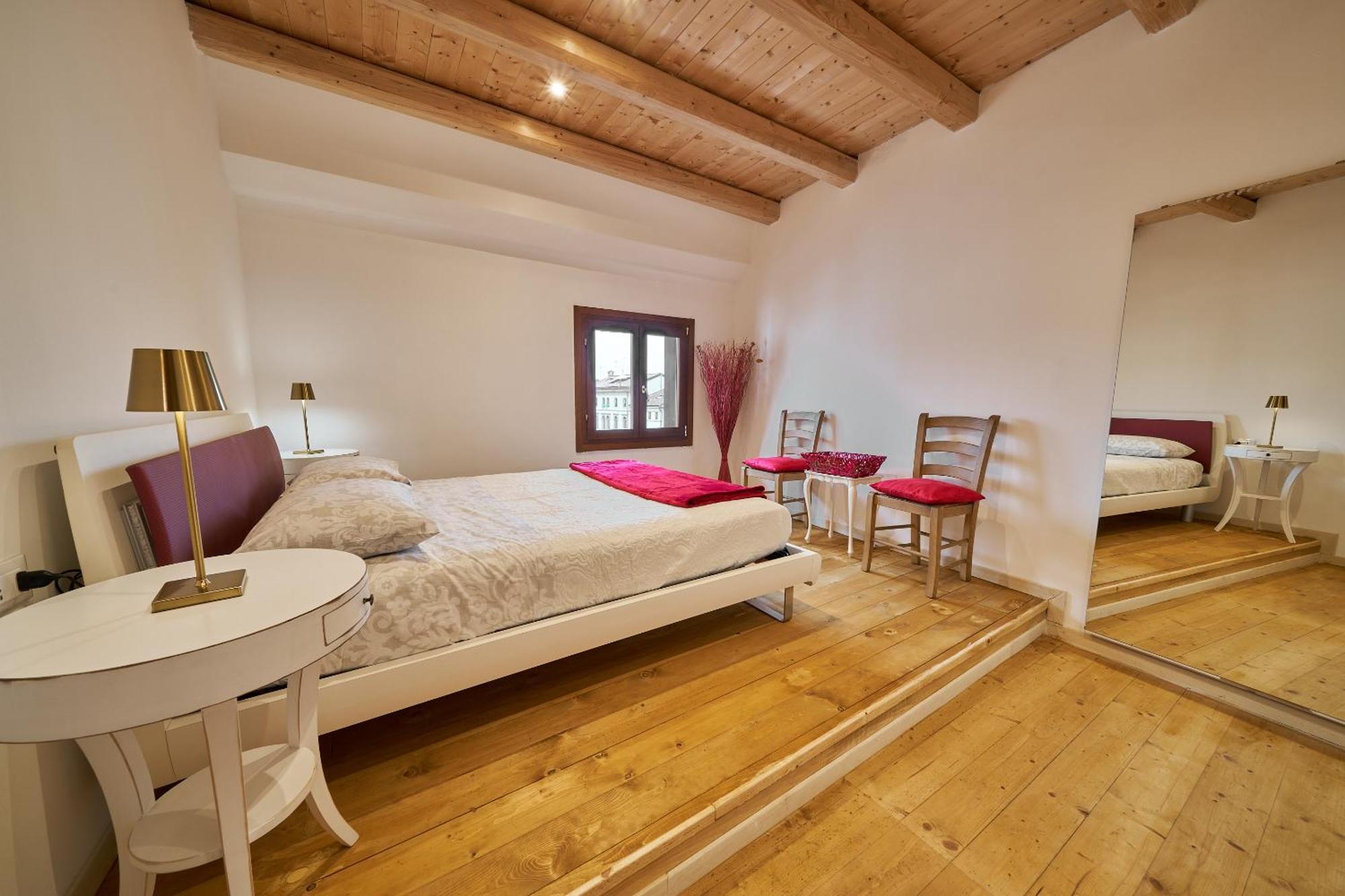 Appartement Attico Di Piazza Cima à Conegliano Extérieur photo