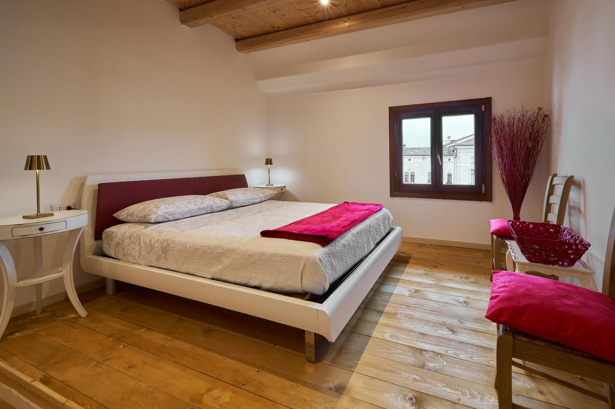 Appartement Attico Di Piazza Cima à Conegliano Chambre photo