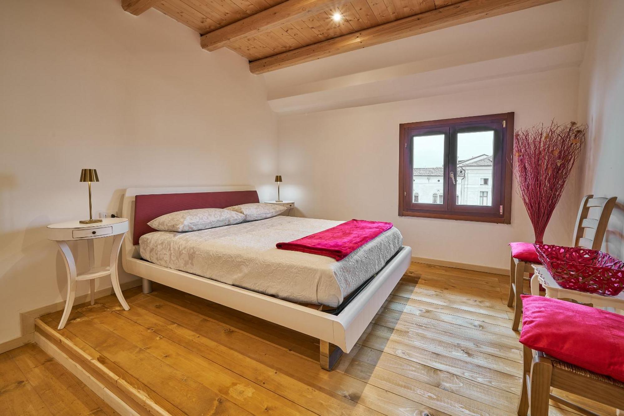 Appartement Attico Di Piazza Cima à Conegliano Extérieur photo